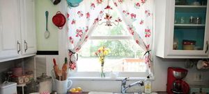 Расцветка штор для кухни