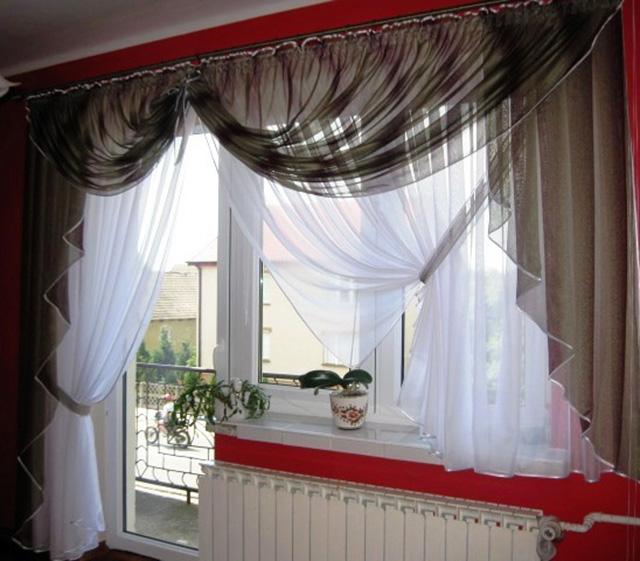 Шторы для спальни с балконом и окном (66 фото)